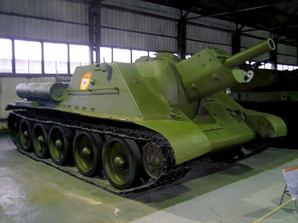 Zvezda 5043 Panzer SU-122 Soviet Tank Destroyer Zerstörer Model Bausatz 1:72