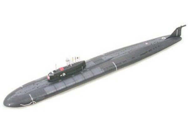 Tamiya Russisches U-Boot SSGN Kursk Oscar II 1:700 Model Kit Bausatz 31906