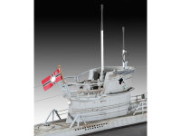Revell Das U-Boot Collectors Edition - 40th Modellbausatz mit Basiszubehör